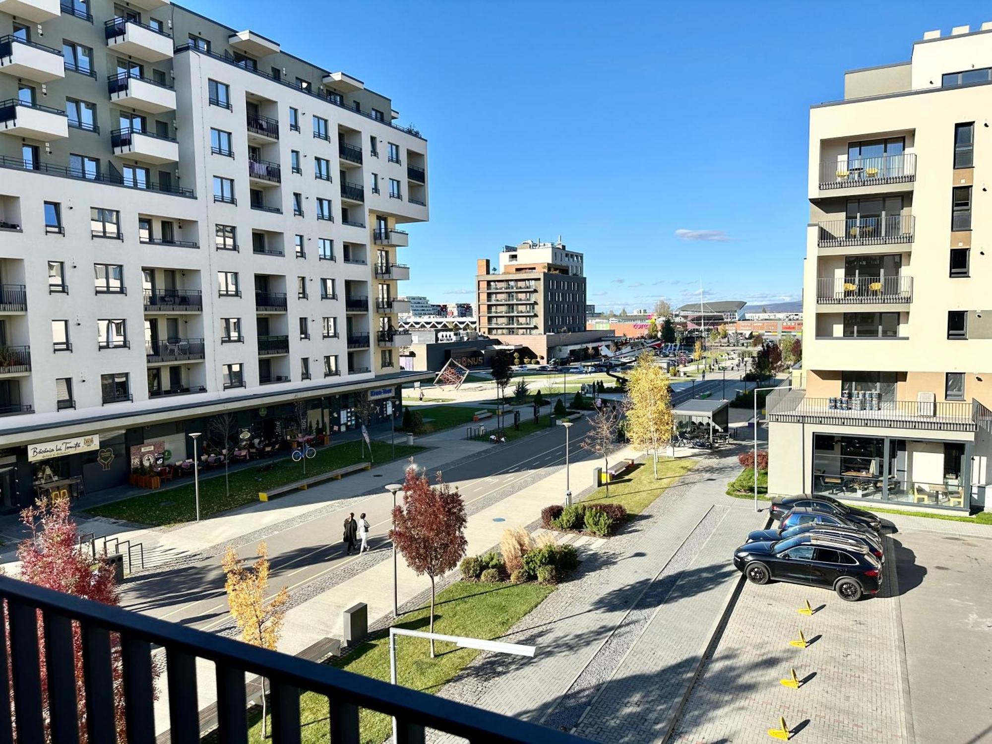 Kasper Coresi Mall - Rise Private Apartments & Suites Brasov Room photo