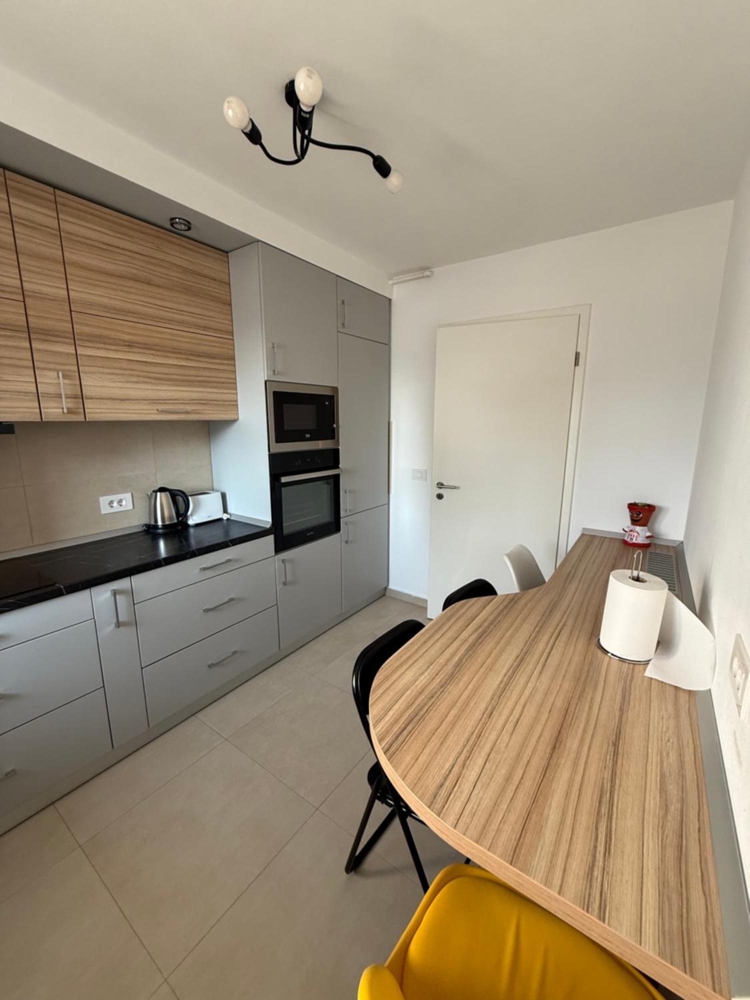 Kasper Coresi Mall - Rise Private Apartments & Suites Brasov Exterior photo