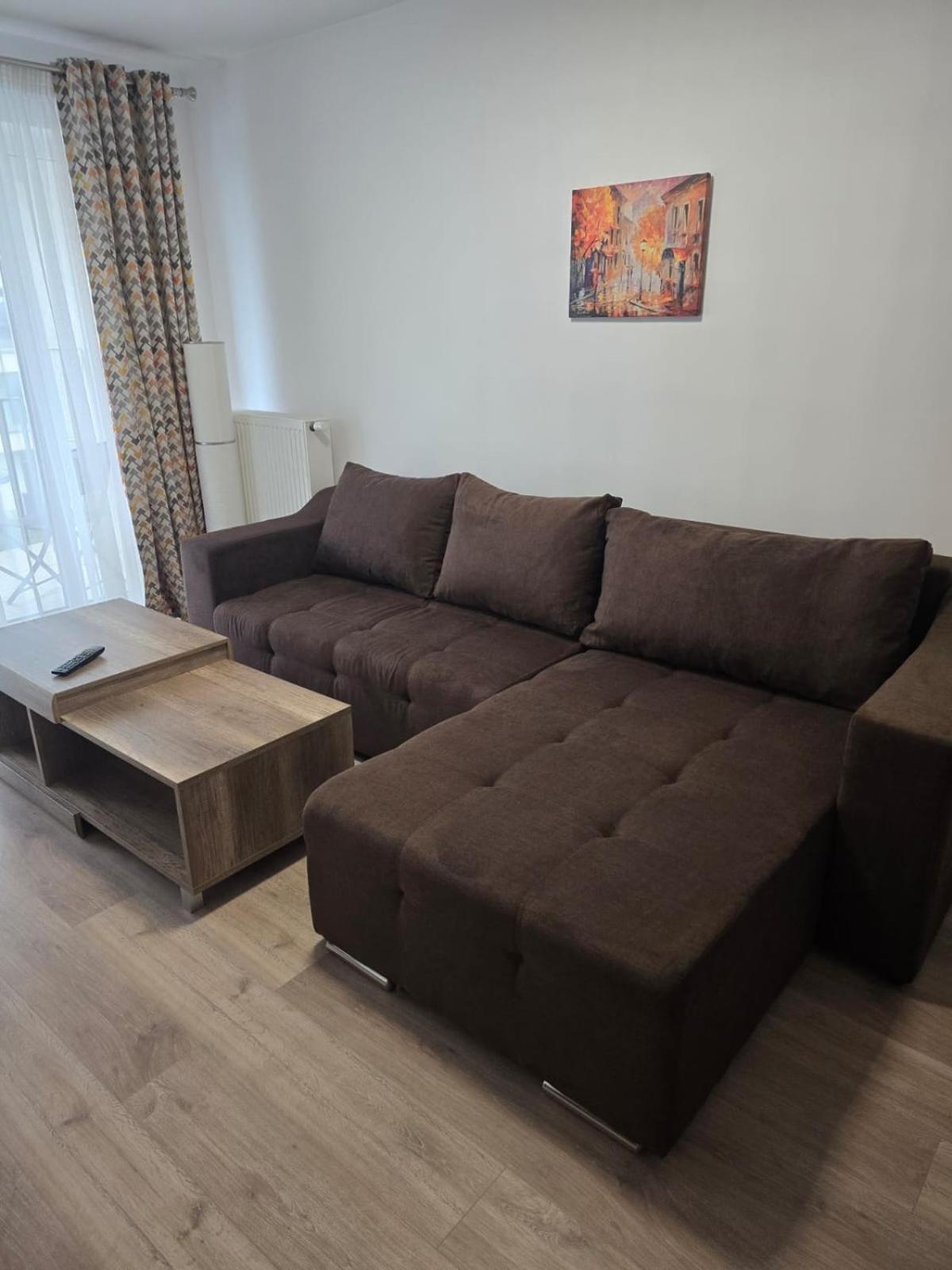 Kasper Coresi Mall - Rise Private Apartments & Suites Brasov Exterior photo